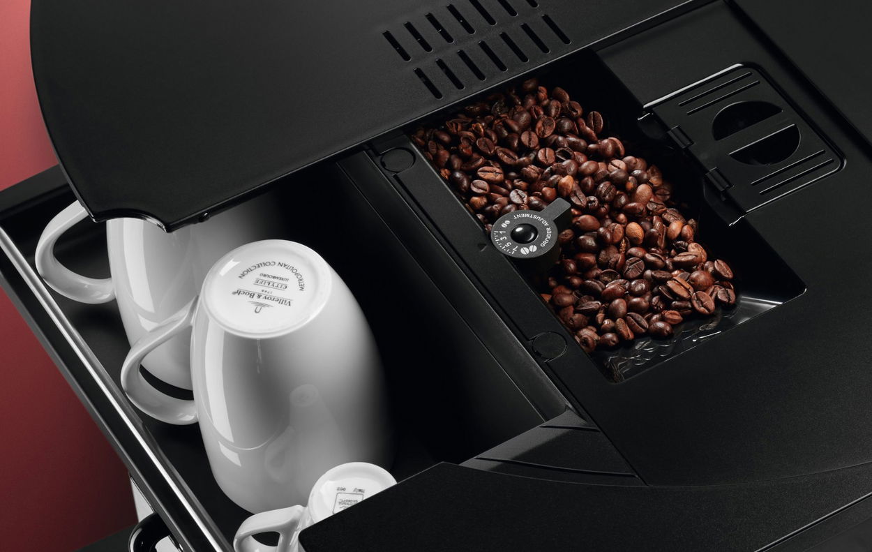 Vestavný kávovar AEG TC8NK7B