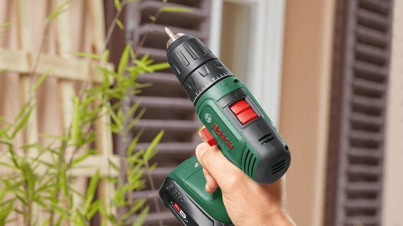 Bosch EasyDrill 18V-40 (1x 2 Ah) + AL18V-20 0.603.9D8.004 akkus fúró