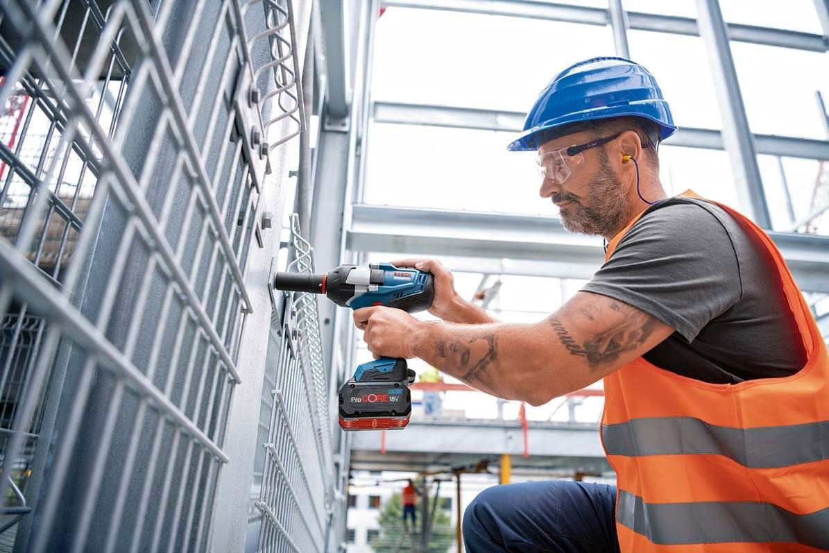Rázový utahovák Bosch GDS 18V-1050 H Professional, bez AKU, karton 0.601.9J8.500