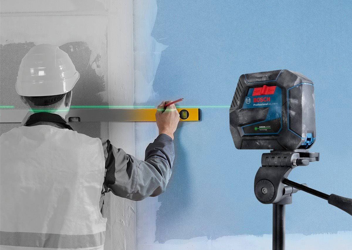 Křížový laser Bosch GCL 2-50 G Professional + RM 10 + BT 150, 0.601.066.M01