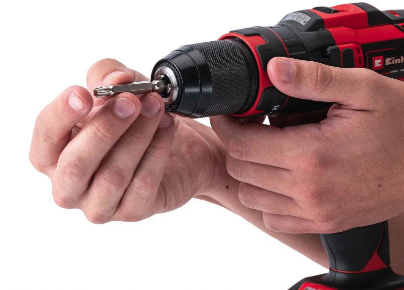 Aku vrtačka EINHELL Vrtačka AKU s příklepem TE-CD 18/40 Li-i + 64 ks příslušentsví, 4513992 (2x2 Ah)