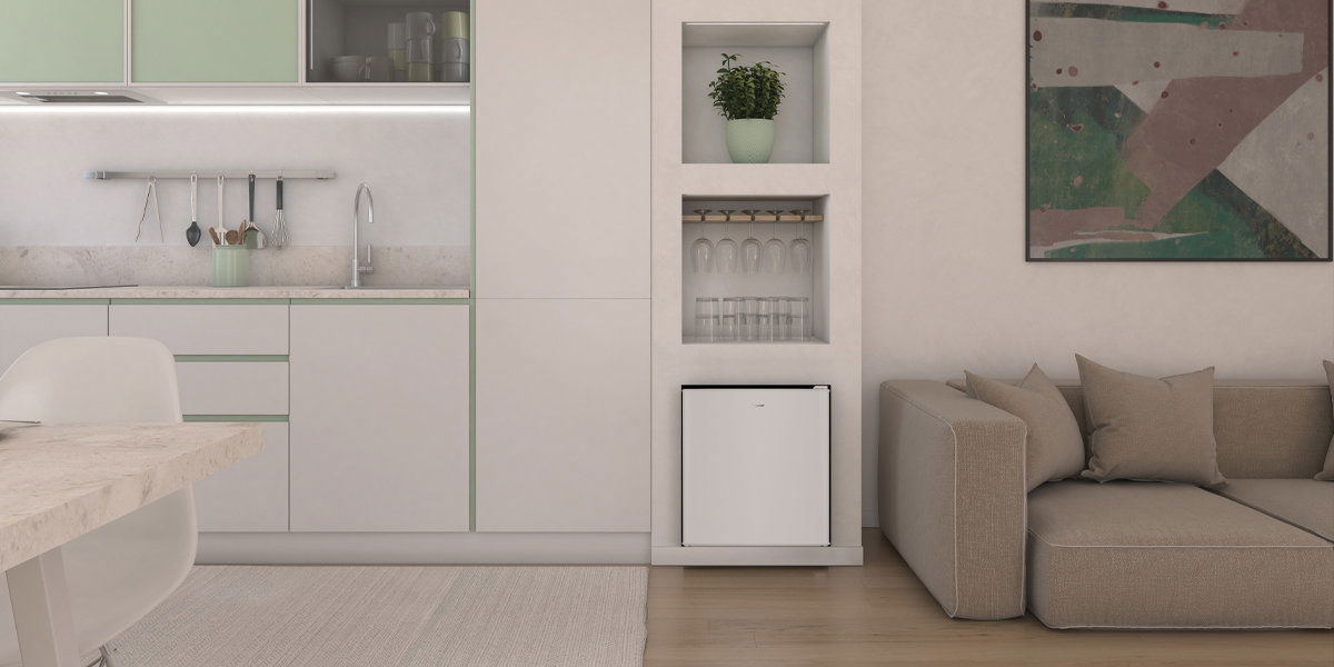 Malá lednice CANDY CFO 050 EEW