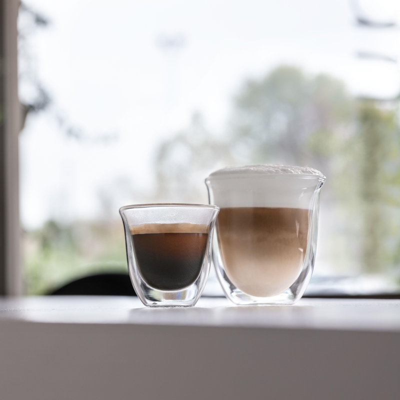 Automatický kávovar De_Longhi Magnifica Base ECAM12.121.B