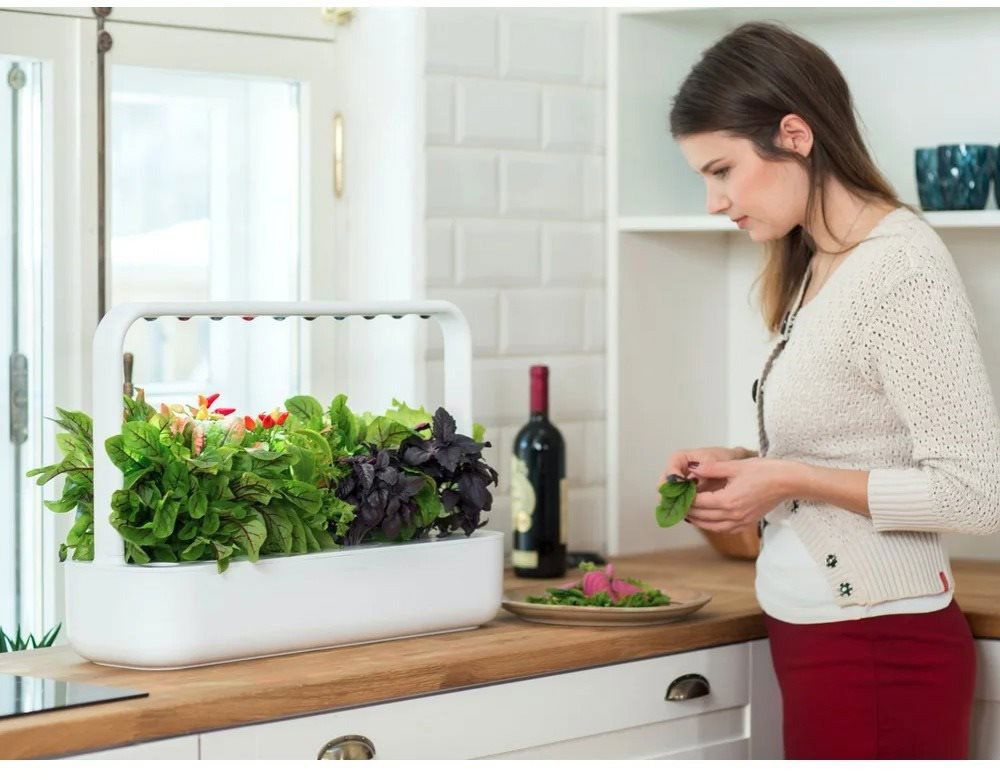 Click and Grow Smart Garden 9 šedý