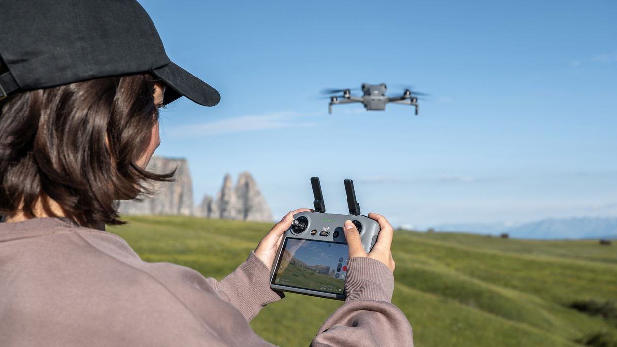 Dron DJI Mini 5 Pro (DJI RC-N3)