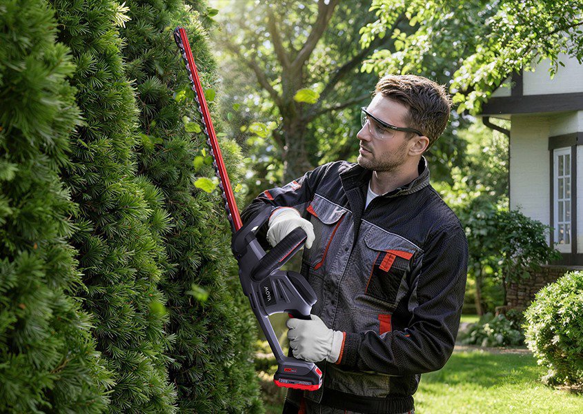 Nůžky na živý plot MOVA Nůžky na živý plot AKU 20V 55cm, set (1x2Ah)