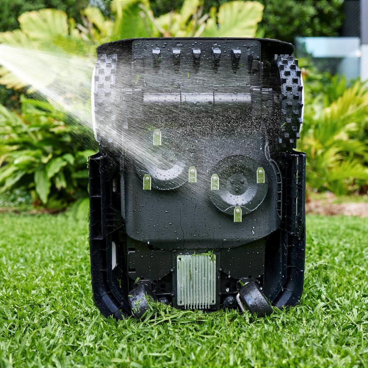 ECOVACS Goat A1600 RTK - IPX6 protection