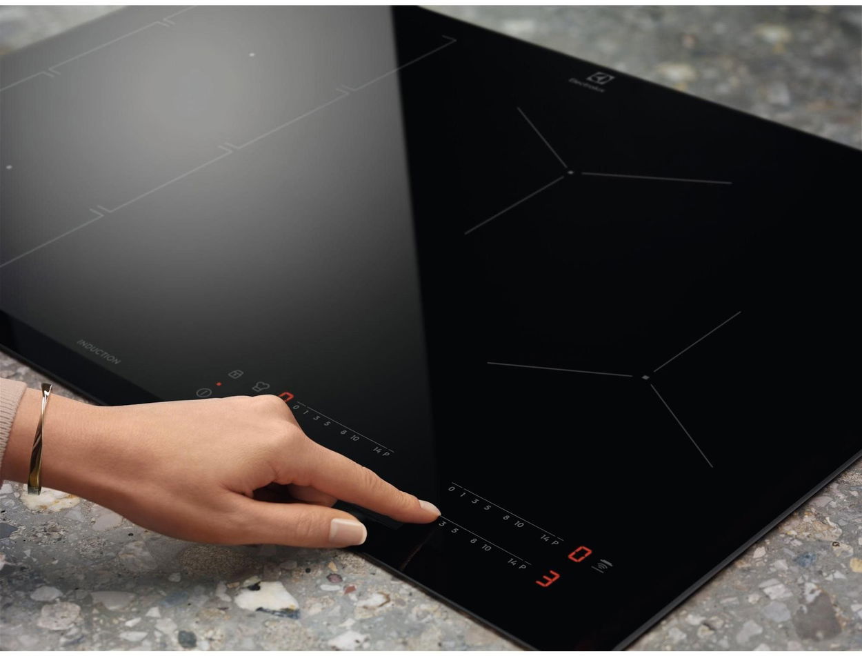 Varná deska ELECTROLUX 600 SENSE SenseBoil EIS62443