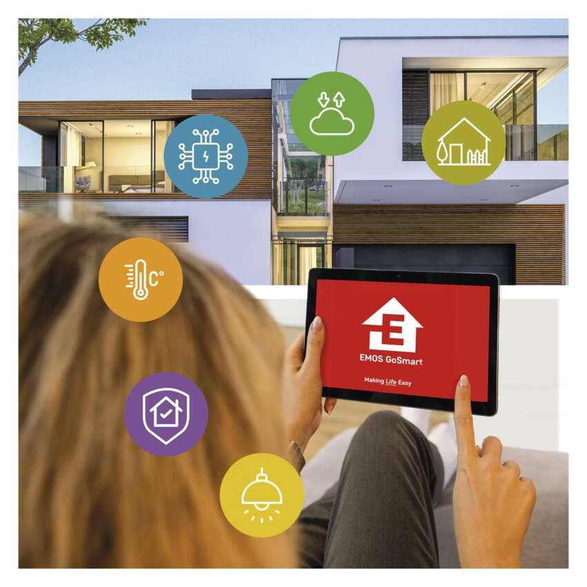 Videozvonek Emos GoSmart Domovní bezdrátový bateriový videozvonek IP-09D s wifi a solárním panelem