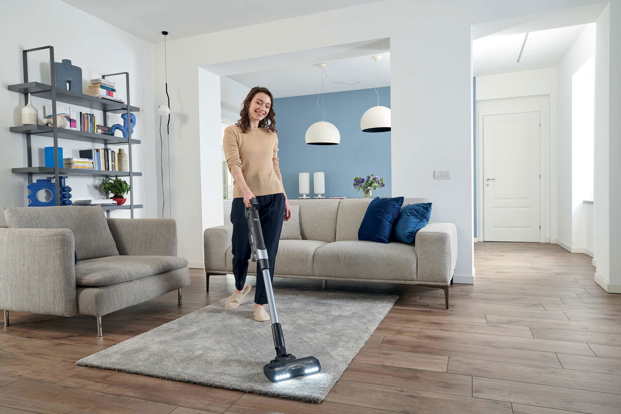 Tyčový vysávač HOOVER HF210HP 011 HF2 PLUS Home