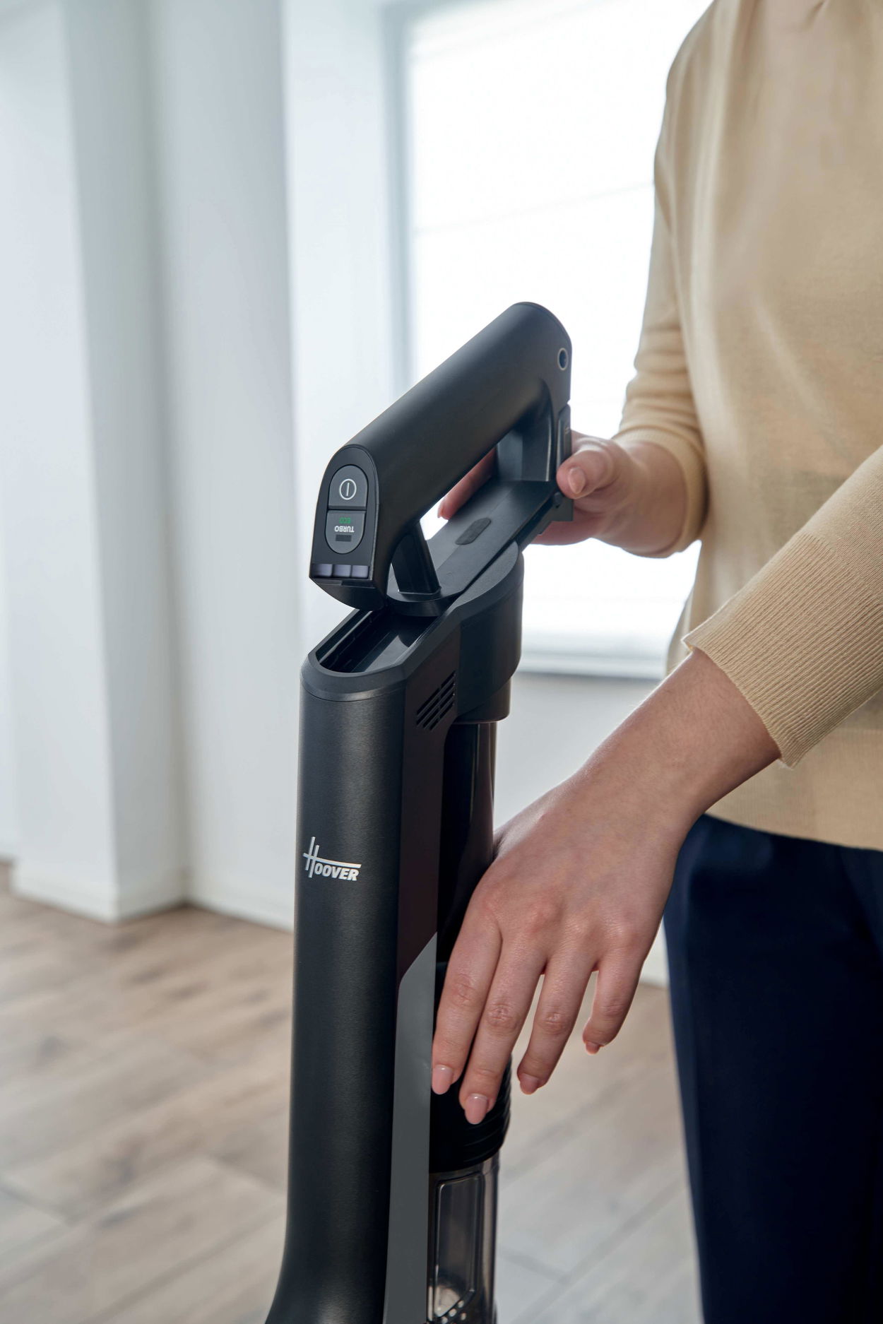 Tyčový vysávač HOOVER HF210HP 011 HF2 PLUS Home