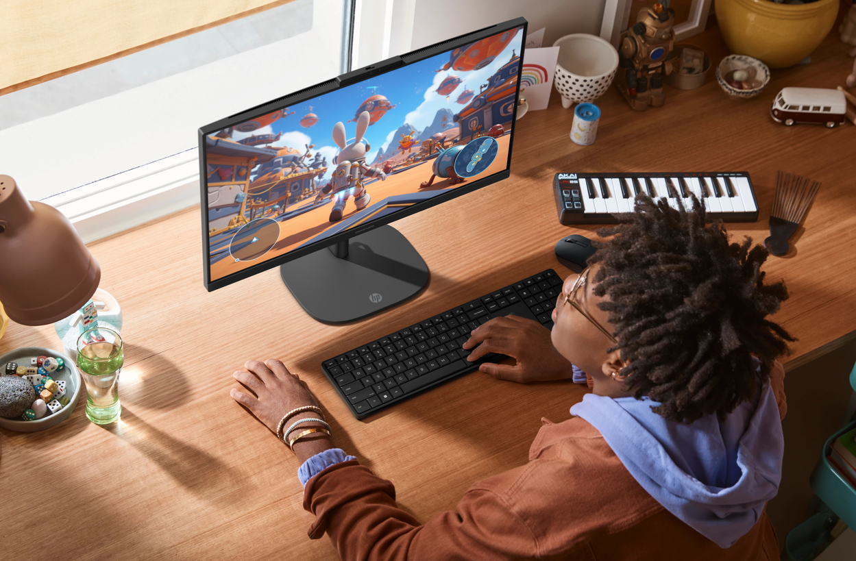 HP OmniStudio 24 All-in-One PC
