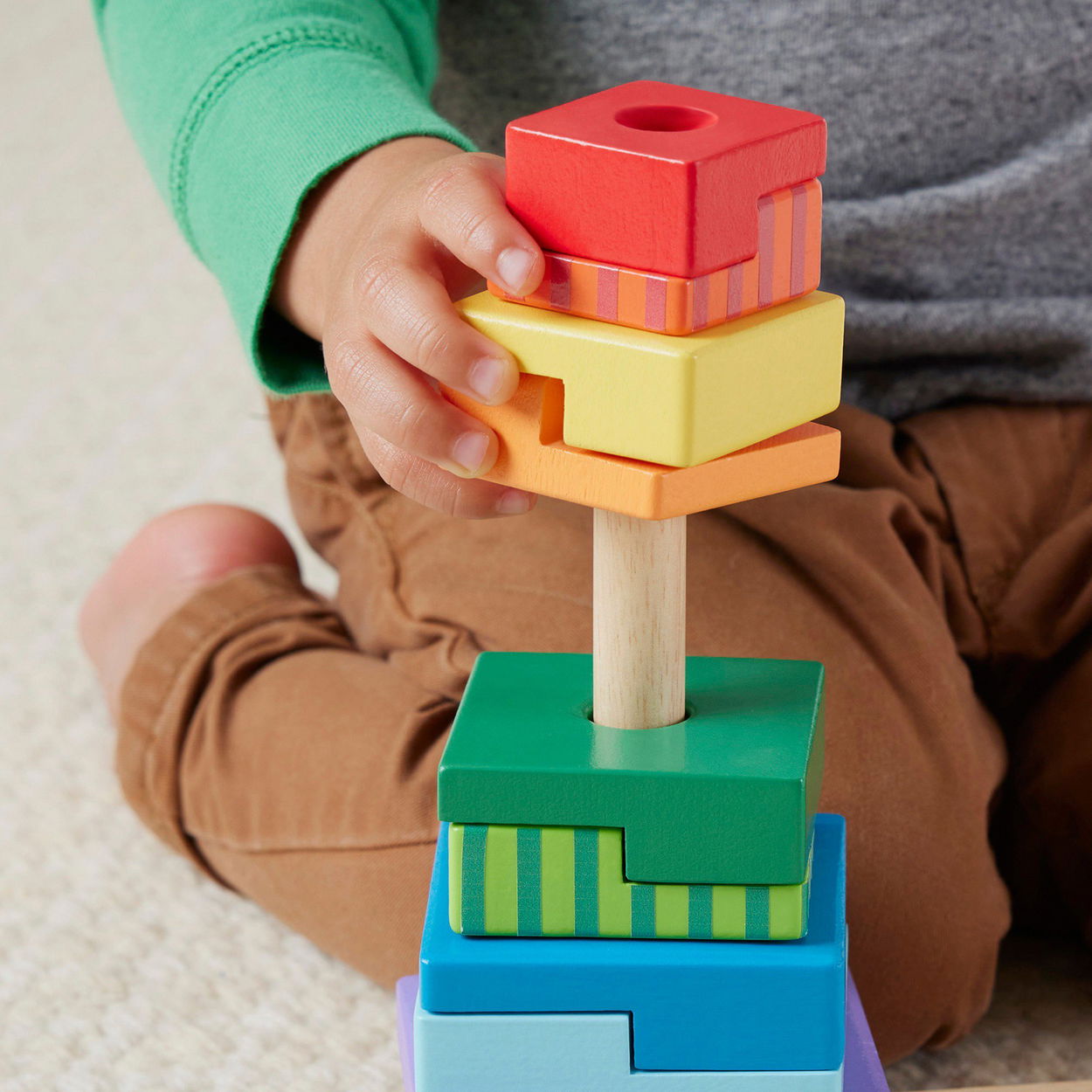 Navlékací kroužky Fisher-Price Věž ke třídění tvarů