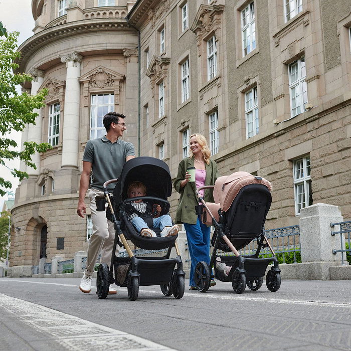 Kočárek Kinderkraft Moov 2 Air 3v1 Pure Black