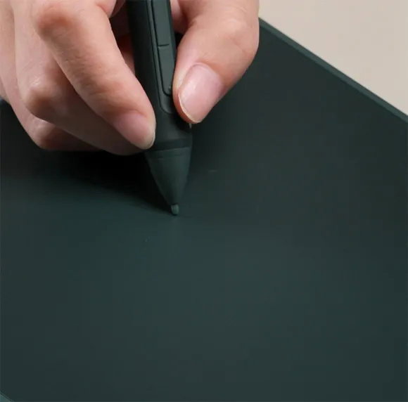 Huion Inspiroy 2 M Graphics Tablet, Black