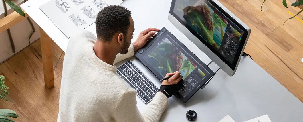 Huion Kamvas 16 Gen 3 Graphics Tablet with Stand