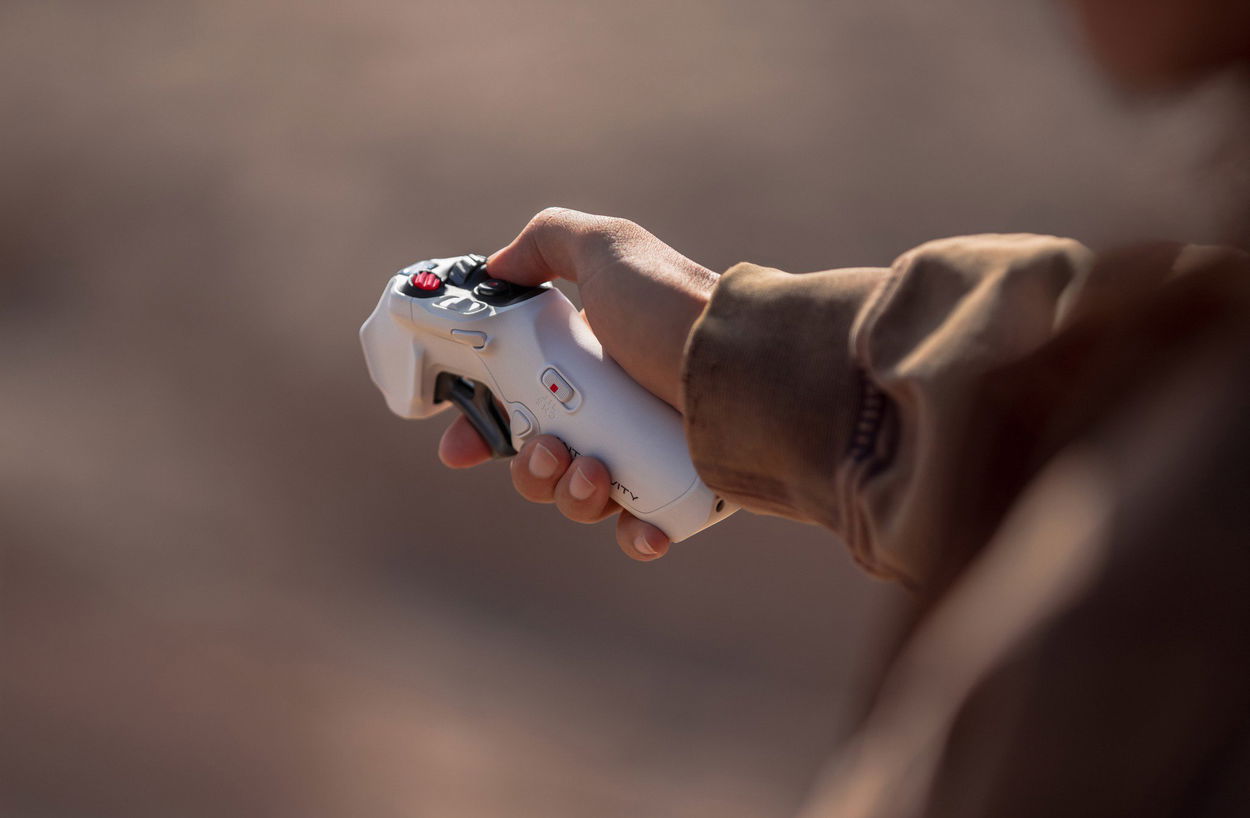 Dron Insta360 Antigravity A1 Explorer Bundle