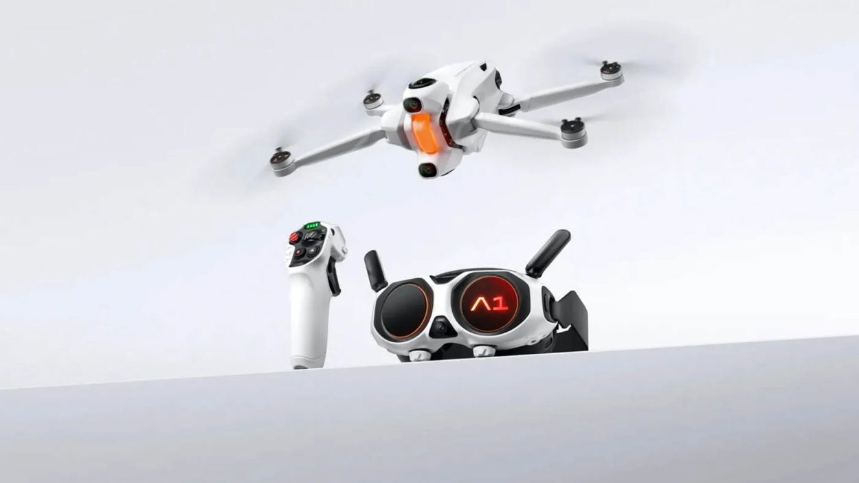 Dron Insta360 Antigravity A1 Explorer Bundle