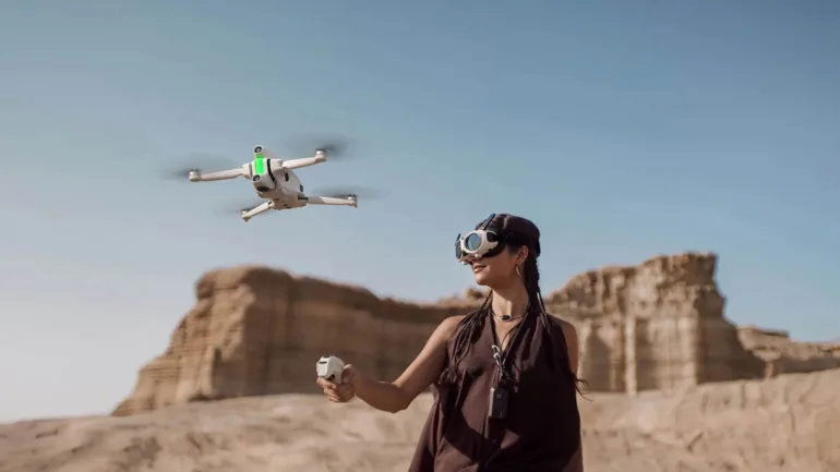 Dron Insta360 Antigravity A1 Explorer Bundle