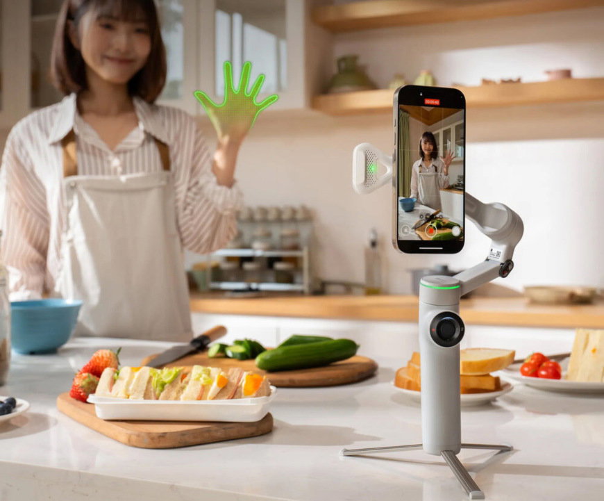 Insta360 Flow 2 AI Tracker Bundle Stone Gray stabilizátor