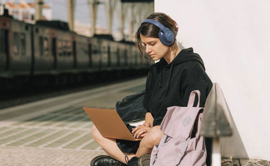 Bezdrátová sluchátka JBL Tune 770NC