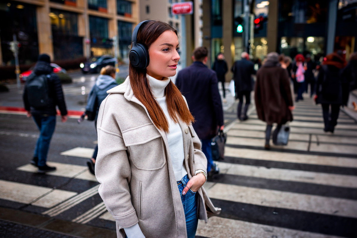 LAMAX BeatComfort1 ANC Wireless Headphones