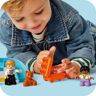 LEGO stavebnice LEGO® DUPLO® 10443 Poprvé na letišti