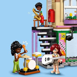 LEGO® Friends 42653 Zenebolt és lakás