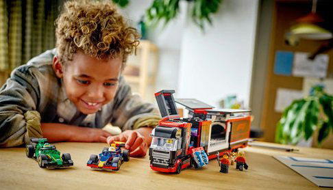 LEGO® City 60445 Kamion F1® s vozy F1® RB20 a AMR24