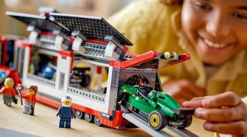 LEGO® City 60445 Kamion F1® s vozy F1® RB20 a AMR24