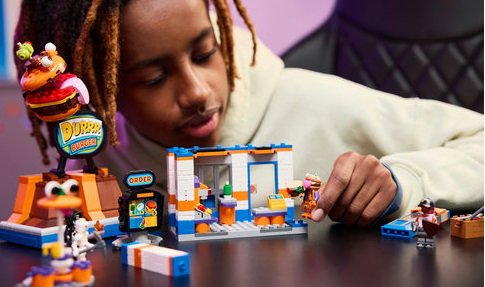 LEGO® Fortnite® 77076 Durrr Burger Restaurant