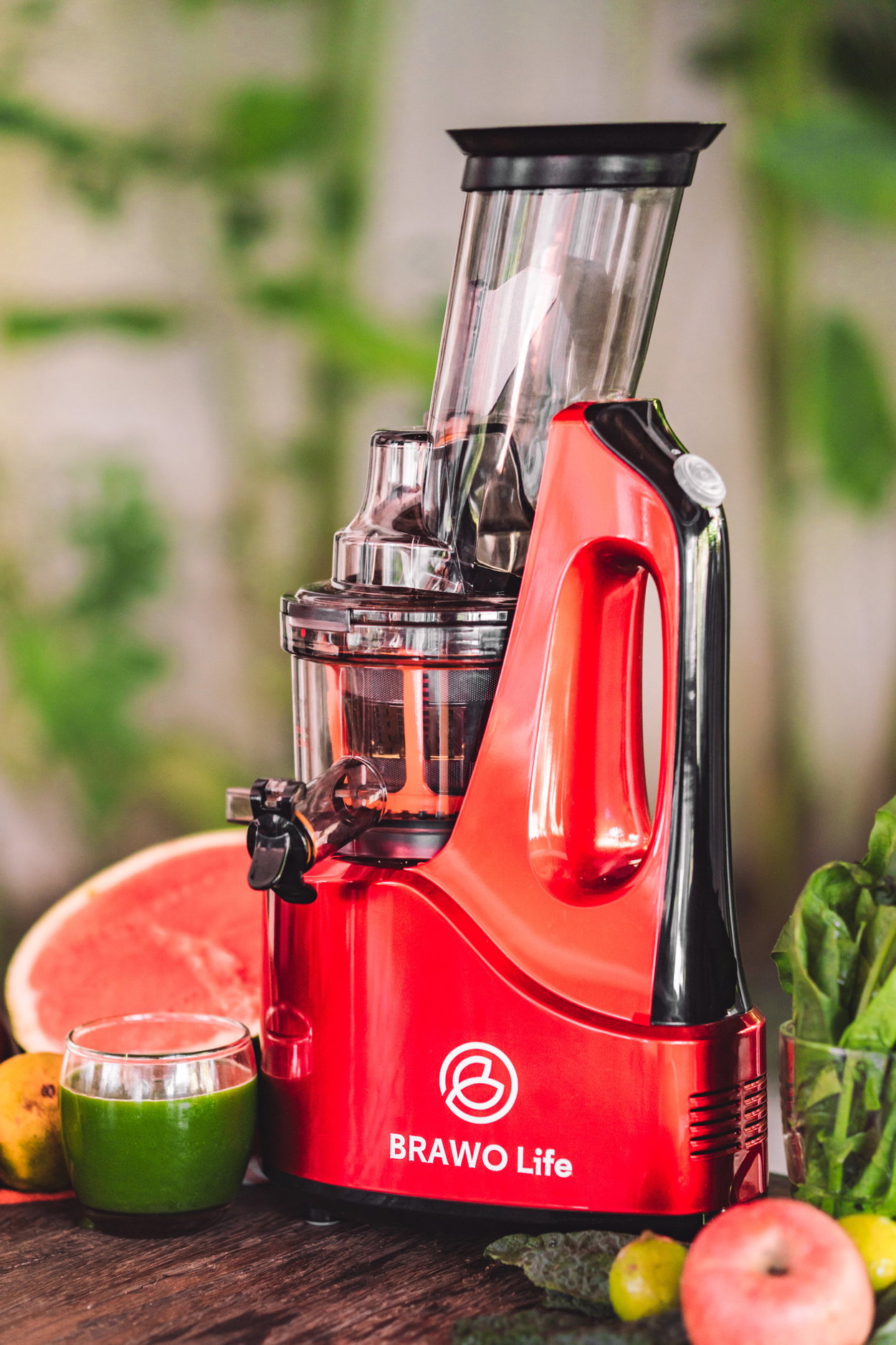 BRAWIUM Life B-365 masticating juicer (red) + book