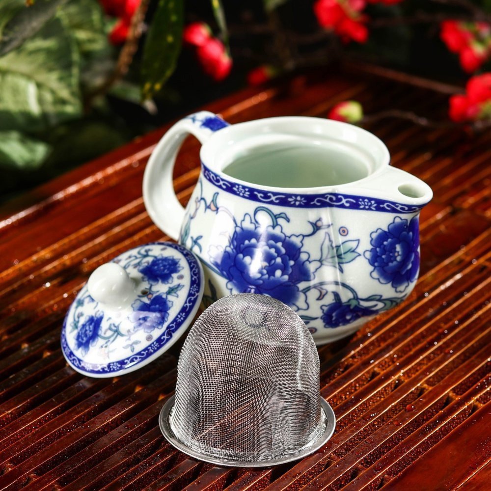 Empt traditional gift tea set with floral motif - for 4 people
