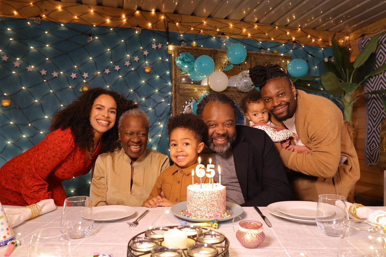 Digitální fotoaparát Canon EOS R100 + RF-S 18-45mm IS STM