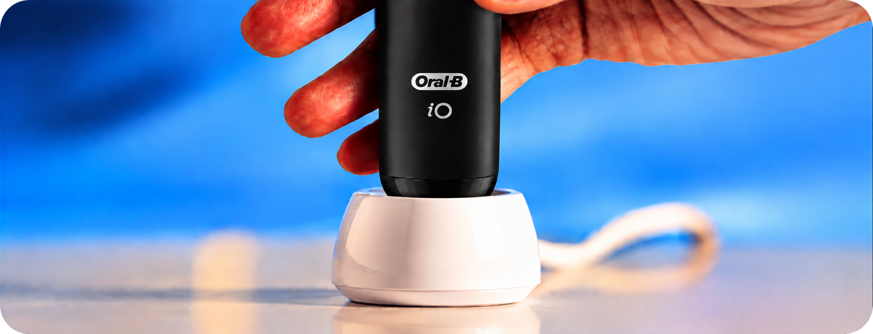 Oral-B iO 2 elektromos fogkefe fekete