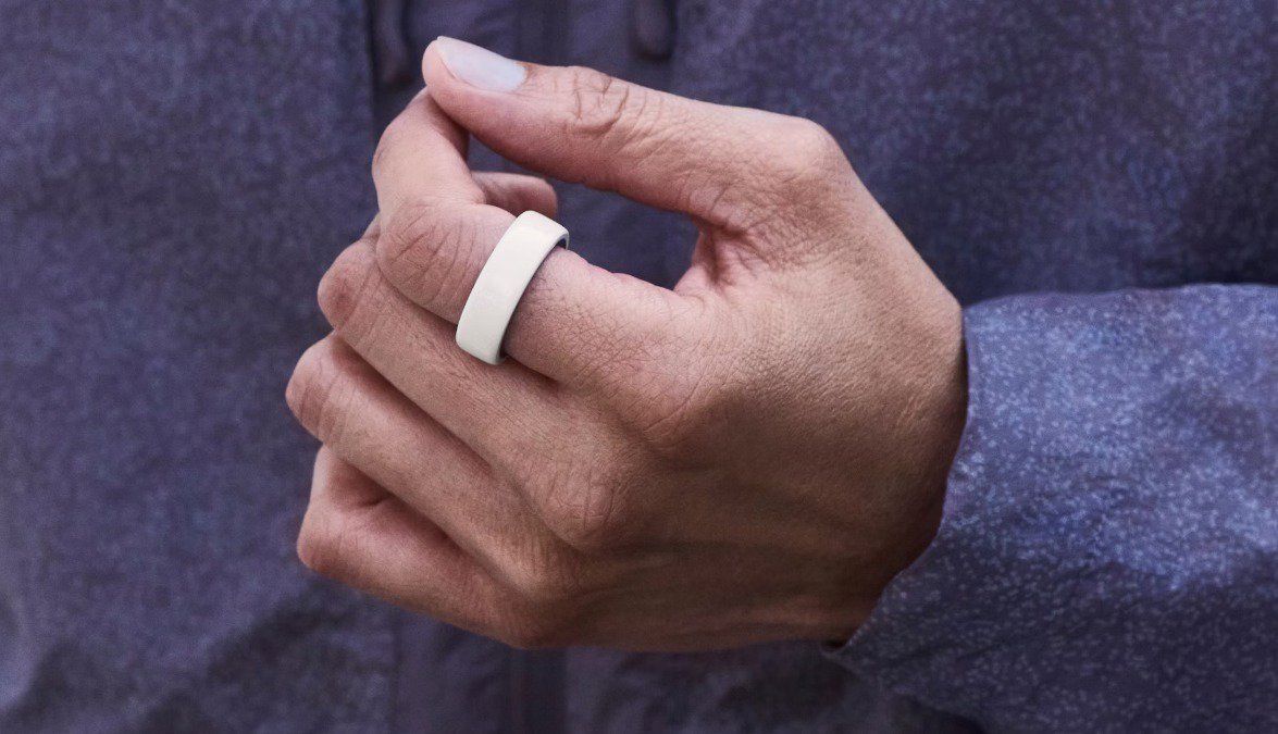 Oura Ring 4 Ceramic Cloud