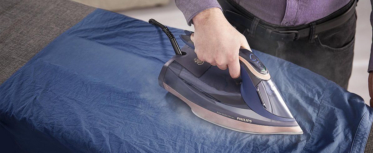 Žehlička Philips Azur Series 8000 DST8050/20