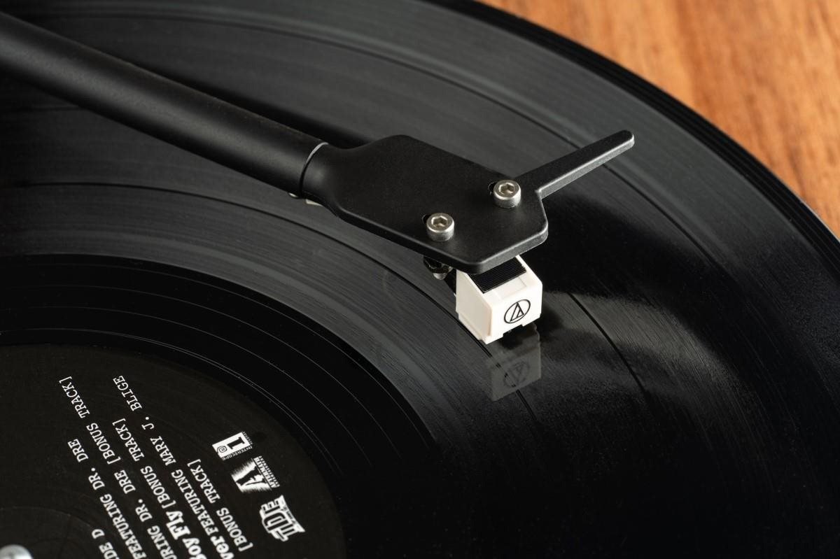 Gramofon Pro-Ject E1 + AT3600L Walnut