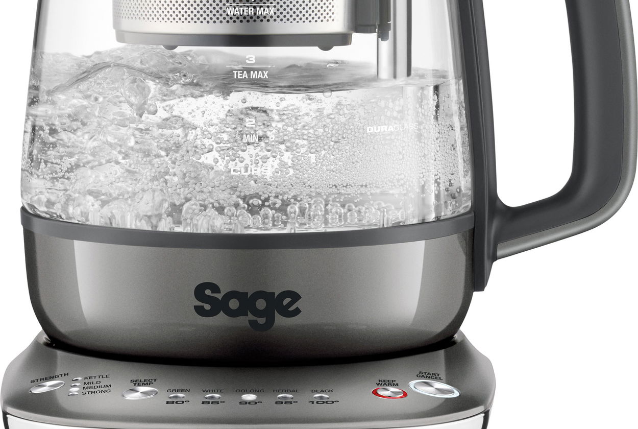 Rýchlovarná kanvica Sage STM700SHY