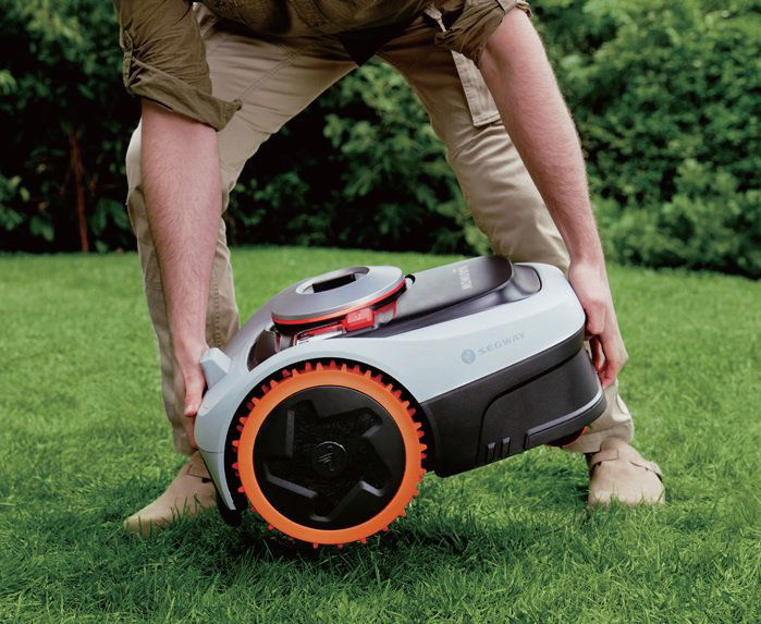 Robotická sekačka SEGWAY Navimow Robotická sekačka i206E AWD 600 m2 (N-RTK + Vision)