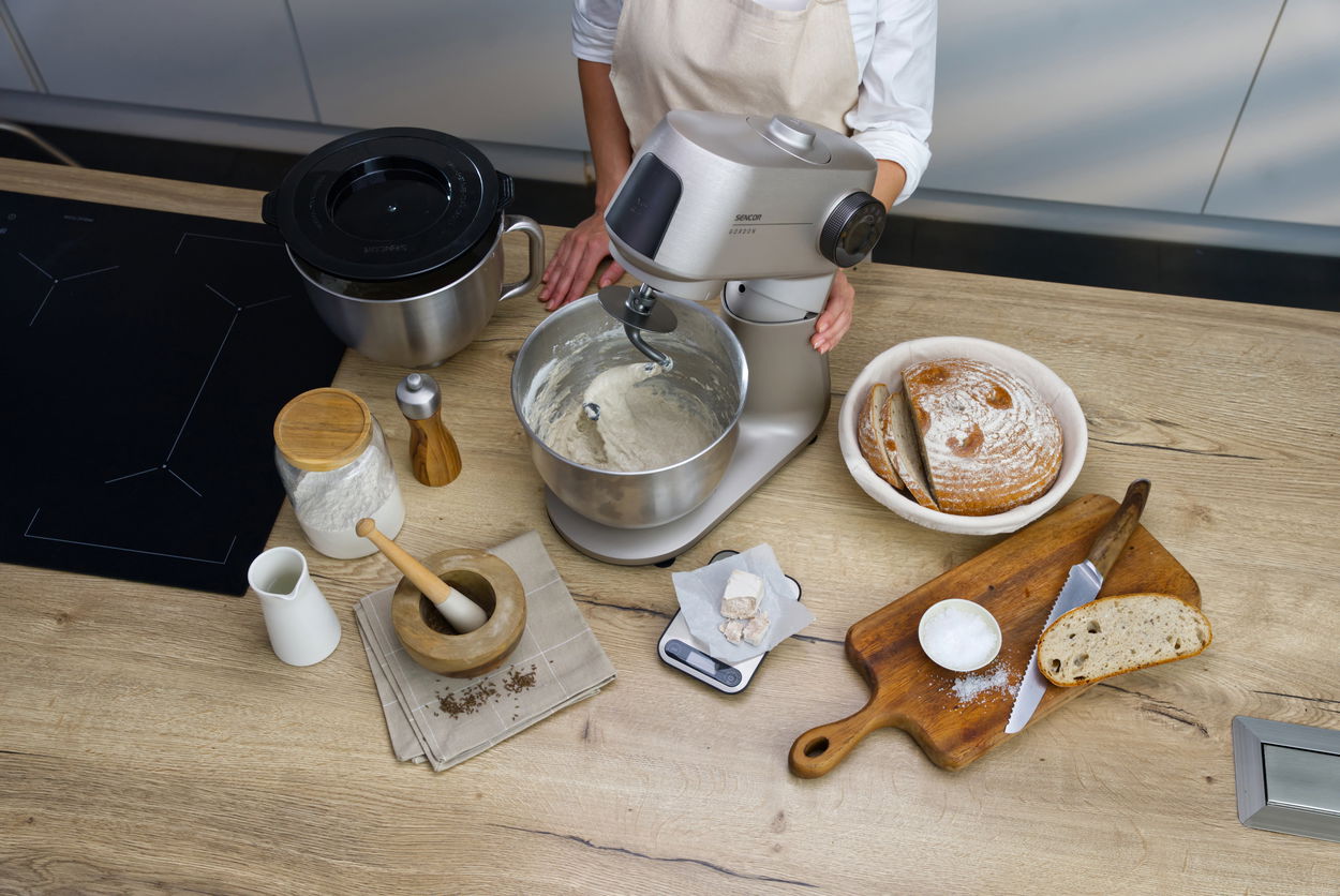 Kuchyňský robot SENCOR GORDON STM 7651WS