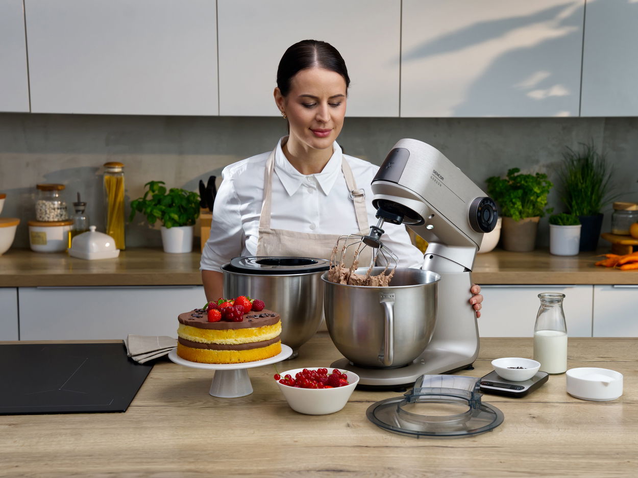 Kuchyňský robot SENCOR GORDON STM 7651WS