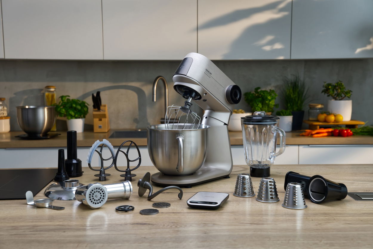 Kuchyňský robot SENCOR GORDON STM 7651WS