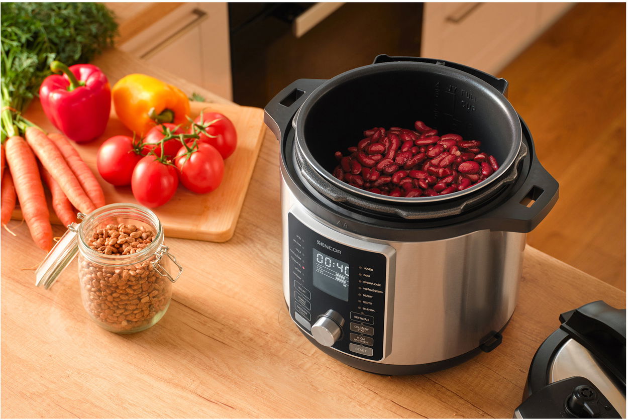 Tlakový hrnec SENCOR SPR 6600SS-CZE2