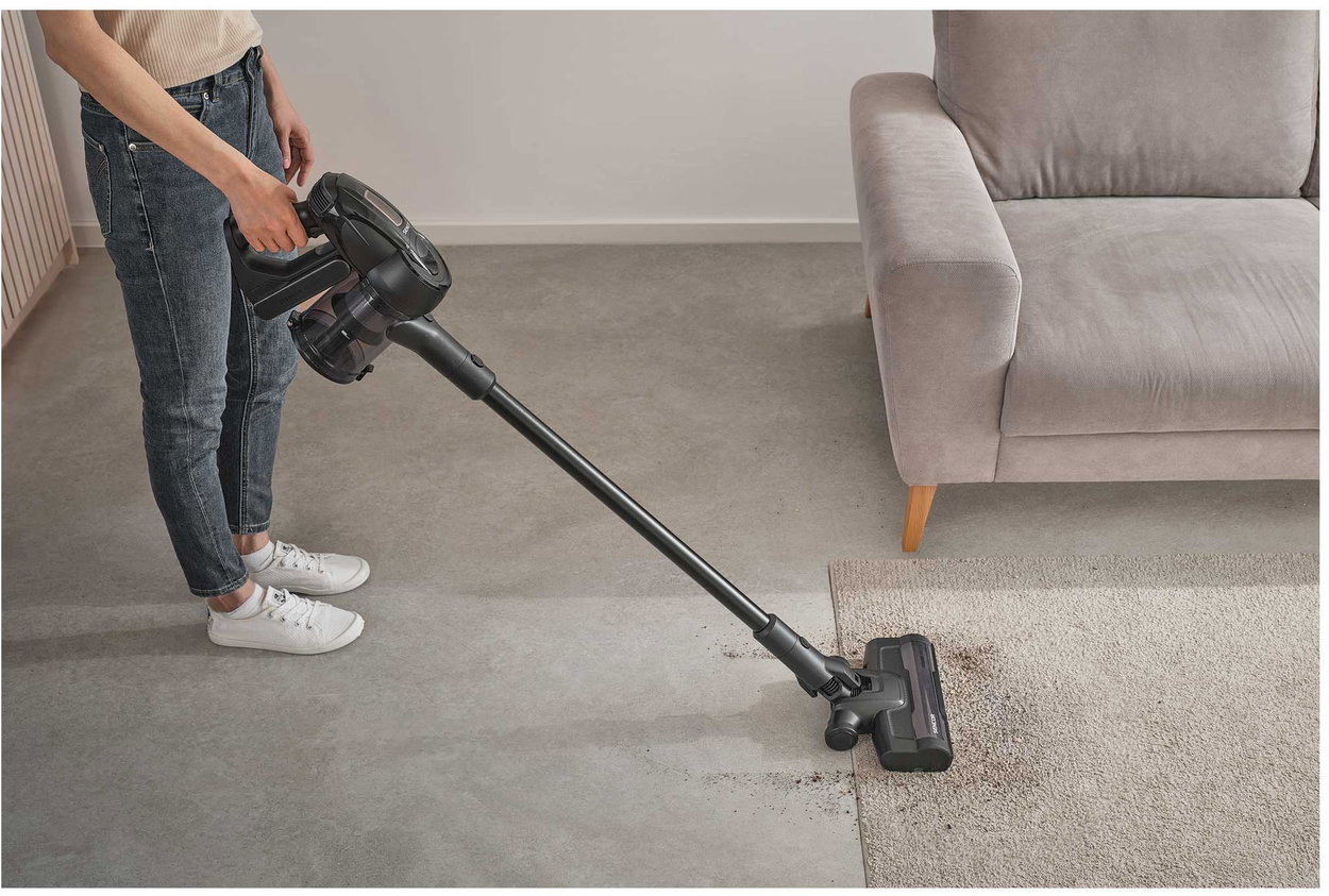 Tyčový vysavač SENCOR SVC 8726BK 3v1