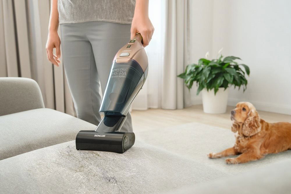 Tyčový vysavač SENCOR SVC 0606GD 3v1