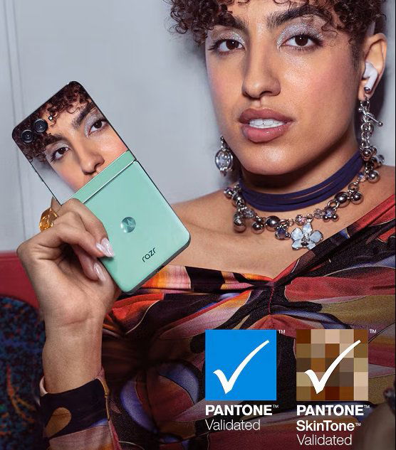 Mobilný telefón Motorola Razr 60
