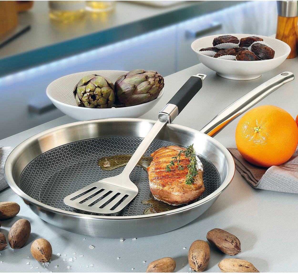 SPRING Vulcano Cut Resist Pure Frying Pan, 320 mm
