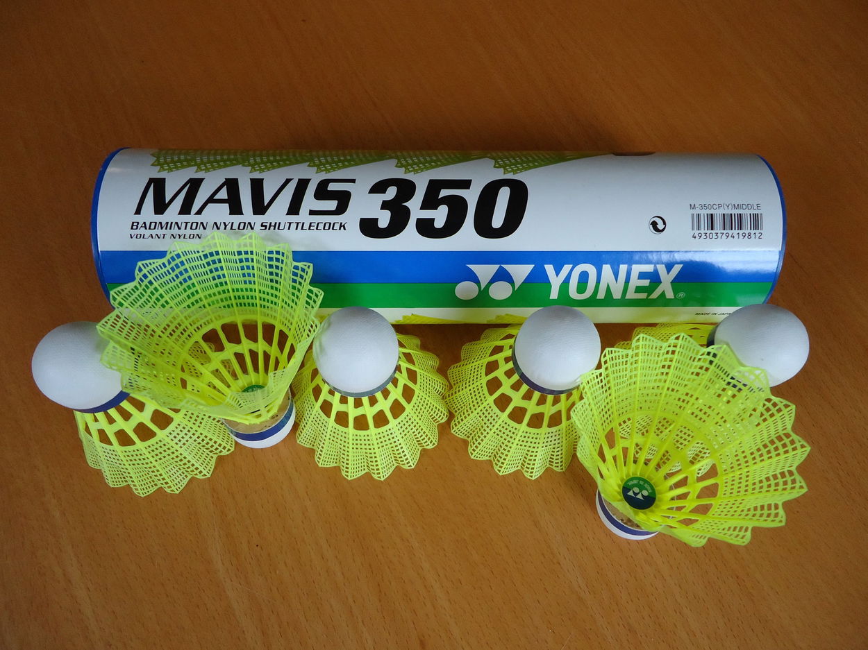 Badmintonový míč Yonex Mavis 350 žluté/rychlé