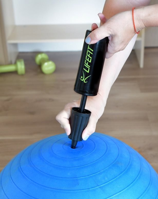 Pumpa pro gymnastické míče Lifefit
